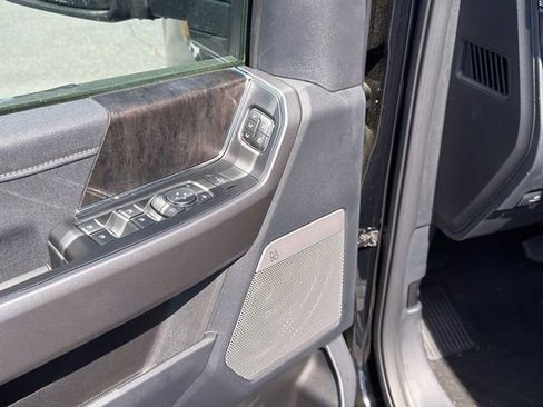 New 2026 Ford F250 Lariat w/ Black Appearance Package image 12