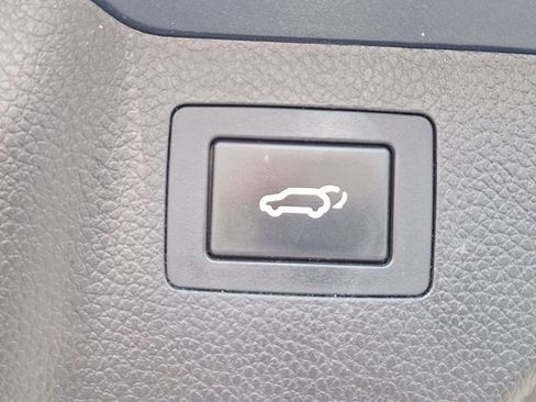 Used 2017 Hyundai Santa Fe Sport w/ 2.0T Ultimate Tech Package 05 image 29