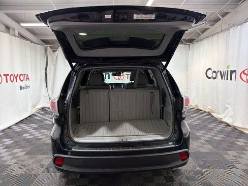 Used 2016 Toyota Highlander Limited w/ Driver Technology Package image 17