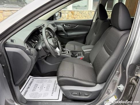 Used 2019 Nissan Rogue SV AWD/4WD image 4
