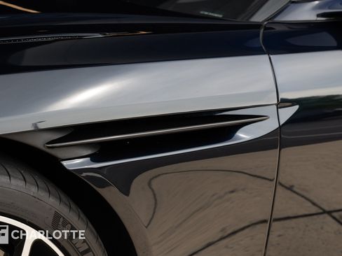 Used 2019 Aston Martin DB11 Volante RWD image 9