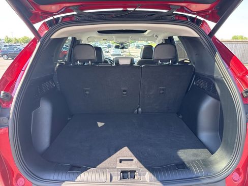 Used 2025 Ford Escape Platinum w/ Premium Technology Package AWD/4WD image 37