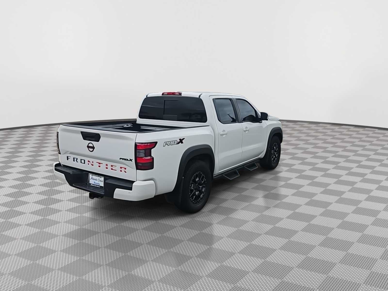 Used 2024 Nissan Frontier Pro-X w/ Pro Premium Package RWD image 8
