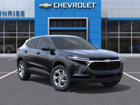 New 2026 Chevrolet Trax LS FWD image 8