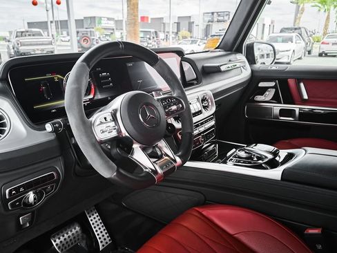 Used 2024 Mercedes-Benz G 63 AMG 4MATIC image 2