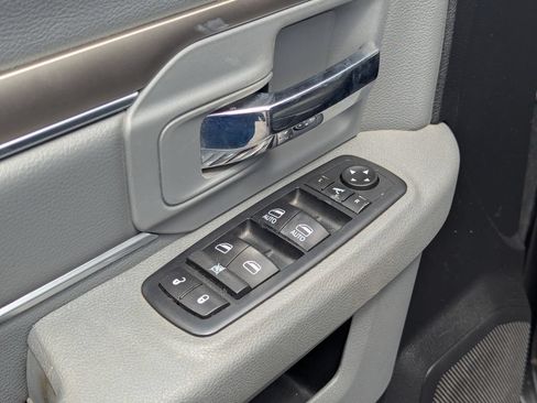 Used 2017 RAM 1500 Big Horn AWD/4WD image 25
