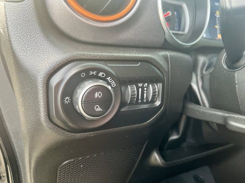 Used 2022 Jeep Gladiator Mojave w/ LED Lighting Group image 21