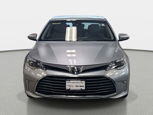 Used 2017 Toyota Avalon Limited w/ Carpet Mat Package image 2