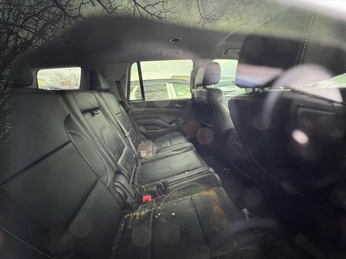 Used 2019 Chevrolet Tahoe LS w/ All-Season Package image 4