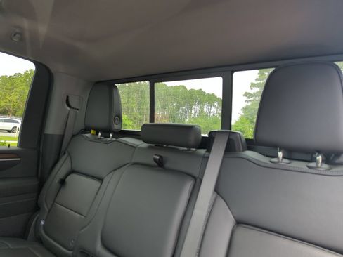 Used 2025 GMC Sierra 2500 Denali AWD/4WD image 29