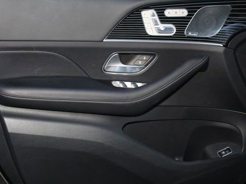 Used 2024 Mercedes-Benz GLS 450 4MATIC image 23