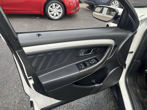 Used 2015 Ford Taurus SEL w/ Equipment Group 201A AWD/4WD image 27