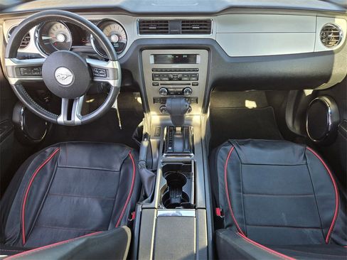 Used 2012 Ford Mustang Premium image 21