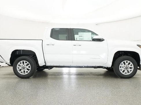 New 2026 Toyota Tacoma SR5 image 27