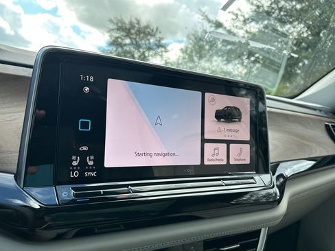 New 2026 Volkswagen Atlas SE image 34