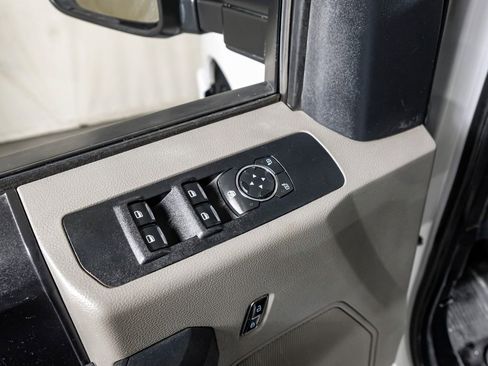 Used 2019 Ford F250 XL w/ XL Value Package image 30