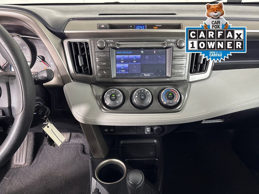 Used 2014 Toyota RAV4 LE AWD/4WD image 28