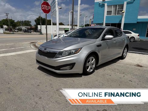 Used 2012 Kia Optima EX FWD image 2