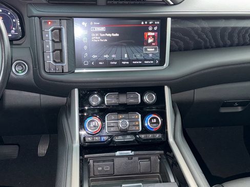 Certified 2022 GMC Yukon Denali RWD image 21