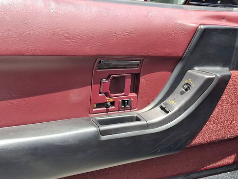 Used 1993 Chevrolet Corvette Convertible RWD image 11