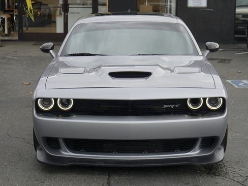 Used 2016 Dodge Challenger SRT Hellcat image 4