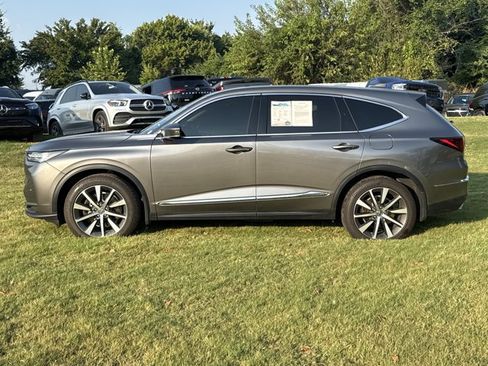 Used 2025 Acura MDX w/ Technology Package FWD image 3