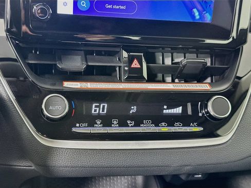 Used 2025 Toyota Corolla LE FWD image 16