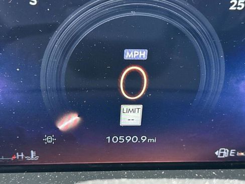 Used 2025 Lincoln Aviator Reserve w/ Jet Appearance Package image 3