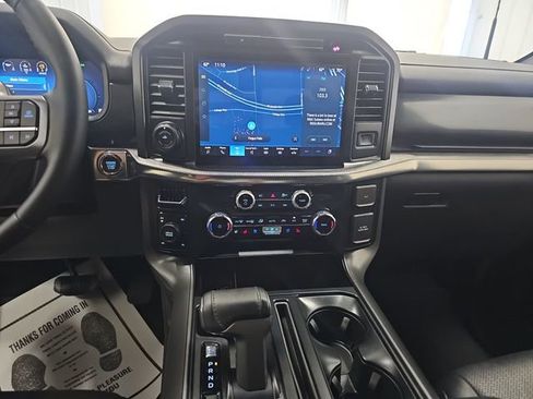 Used 2025 Ford F150 Lariat w/ Equipment Group 501A Mid AWD/4WD image 17