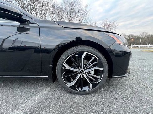 New 2025 Nissan Altima 2.5 SR image 15