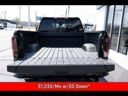New 2026 GMC Sierra 2500 AT4 w/ Technology Package AWD/4WD image 9