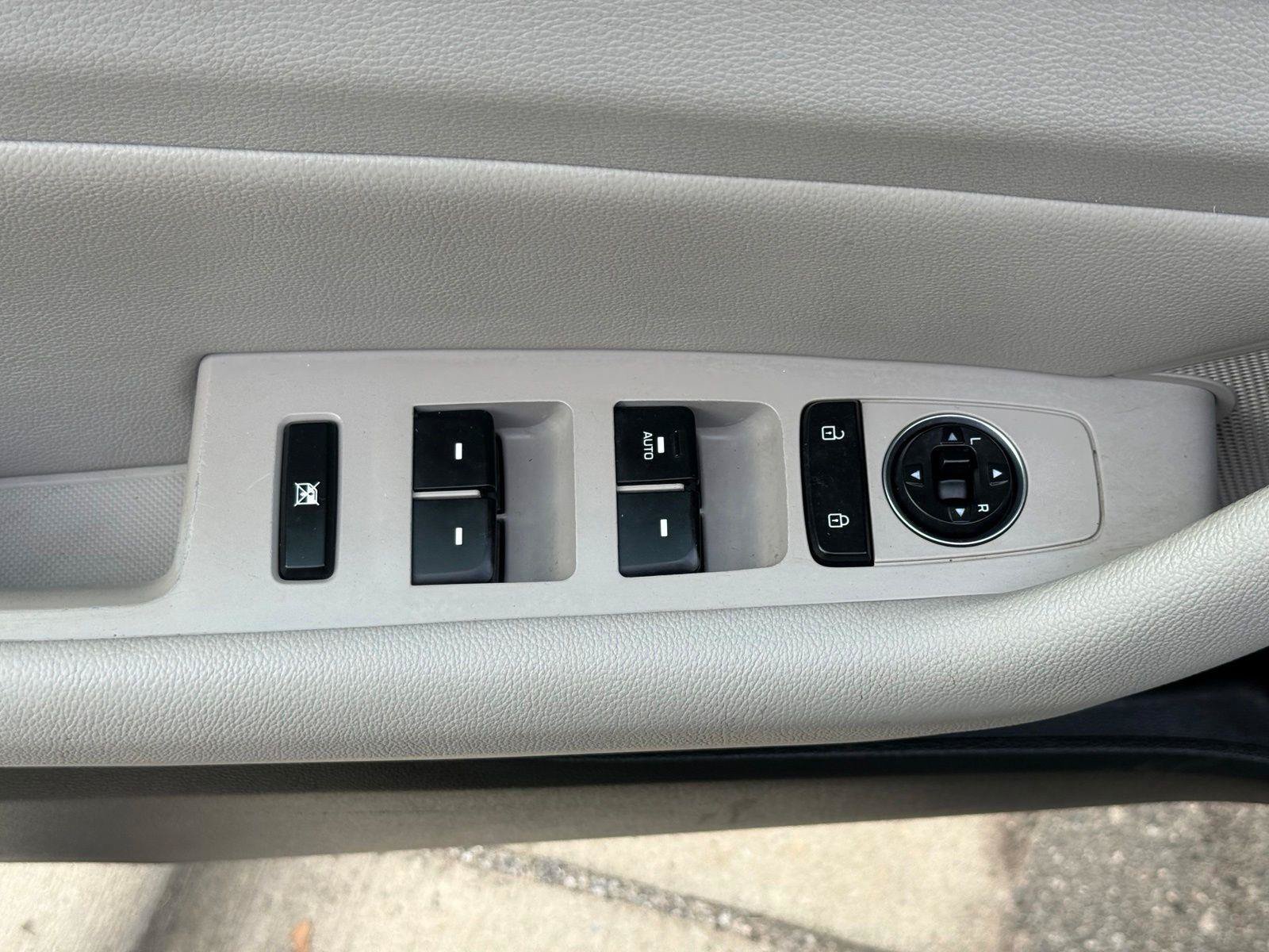Used 2017 Hyundai Sonata Sport w/ Value Edition Package 02 FWD image 15
