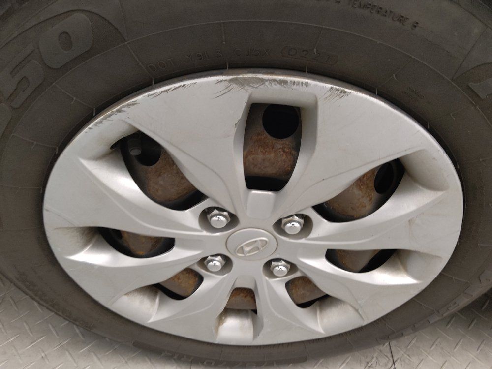 Used 2017 Hyundai Accent SE FWD image 31