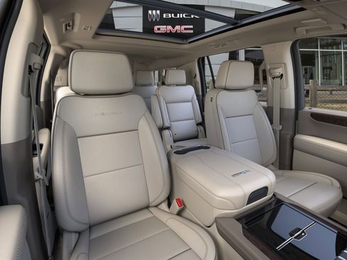 New 2026 GMC Yukon XL Denali w/ Sun & Power Step Package AWD/4WD image 16