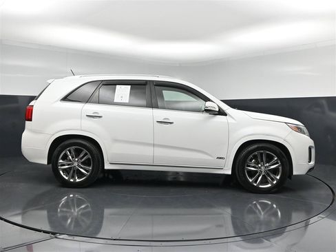 Used 2014 Kia Sorento SX w/ 3rd Row Package AWD/4WD image 4