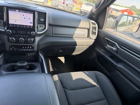 Used 2022 RAM 1500 Big Horn AWD/4WD image 27