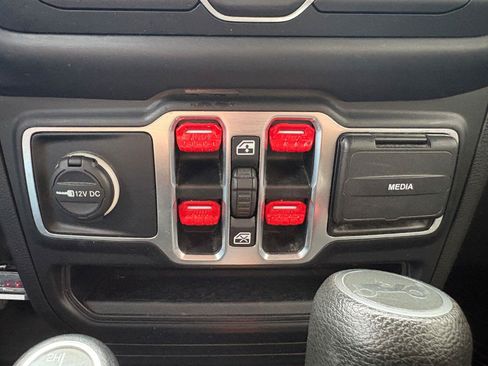 Used 2019 Jeep Wrangler Unlimited Sport S AWD/4WD image 30