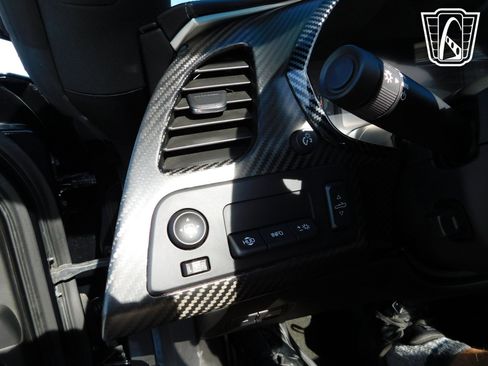 Used 2017 Chevrolet Corvette Z06 image 4