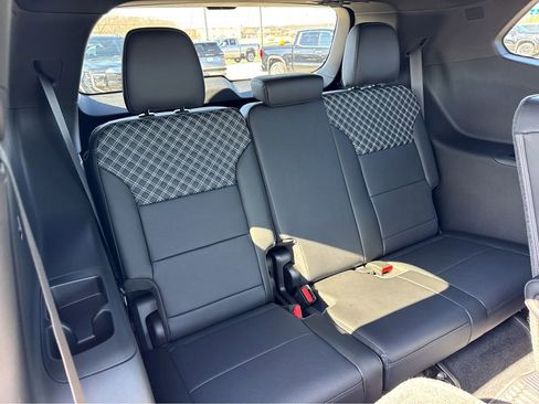 New 2026 GMC Acadia Denali w/ Super Cruise Package image 7