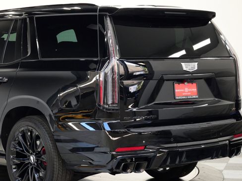 Used 2026 Cadillac Escalade V w/ LPO, ONYX Package AWD/4WD image 50