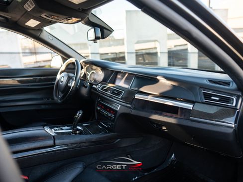 Used 2015 BMW 750Li xDrive image 15