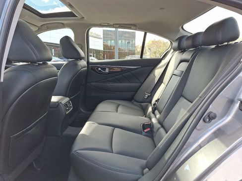 Used 2019 INFINITI Q50 Luxe w/ Essential Package (3.0T Luxe) image 10