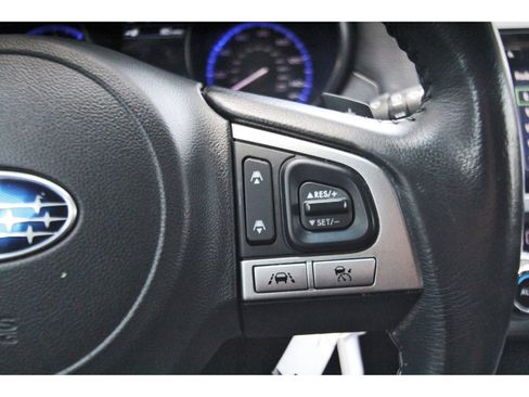 Used 2017 Subaru Outback 2.5i Premium AWD/4WD image 16