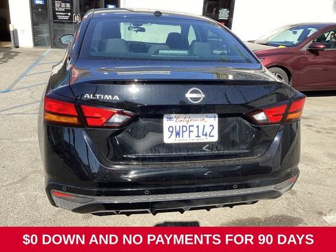 Used 2025 Nissan Altima 2.5 SV FWD image 10