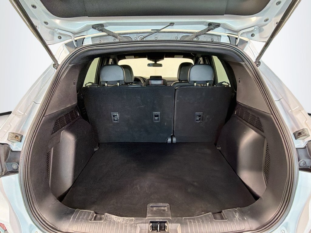 Used 2025 Ford Escape ST-Line FWD image 25