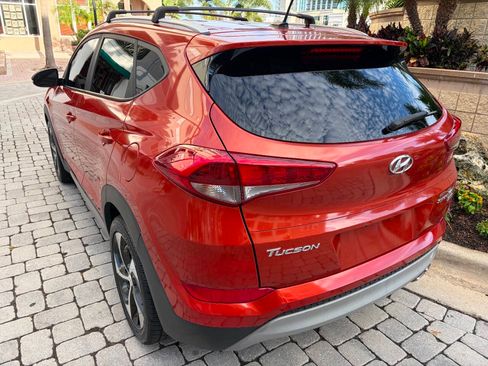 Used 2017 Hyundai Tucson Sport w/ Cargo Package AWD/4WD image 7