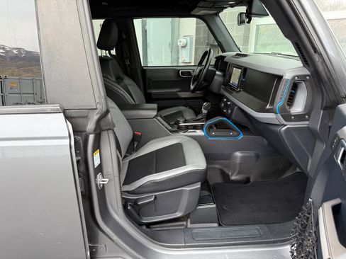Used 2023 Ford Bronco Black Diamond AWD/4WD image 20