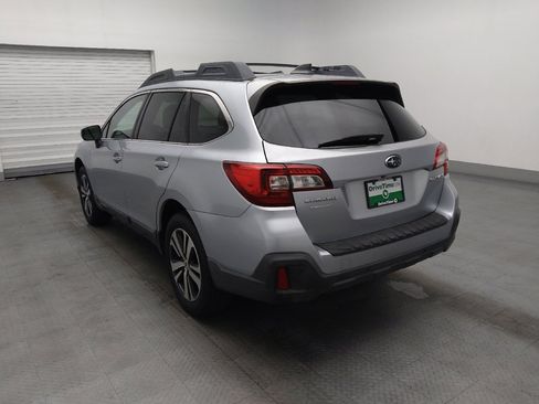 Used 2018 Subaru Outback 2.5i Limited AWD/4WD image 5