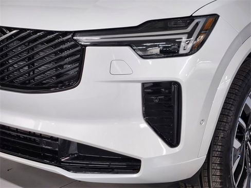 New 2026 Volvo XC90 B6 Ultra w/ Protection Package Premier image 12