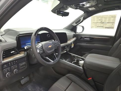 New 2026 Chevrolet Tahoe High Country AWD/4WD image 9